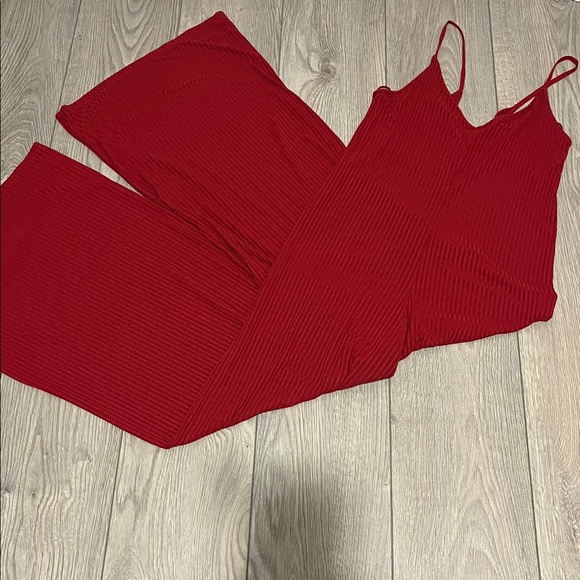 ZARA Red Ribbed Wide Leg Jumpsuit V-Neck Size Small - Picture 3 of 9